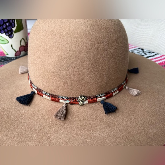 ?Tommy Bahama Boho Tribal Hat NWOT
